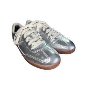 No Boundaries Women's Size 9 Sport Sneaker w/Memory Foam Silver
